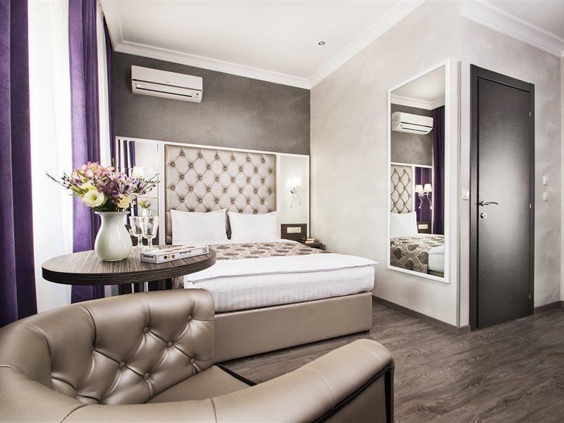 Bonapart Hotel By Uhm Κίεβο Εξωτερικό φωτογραφία